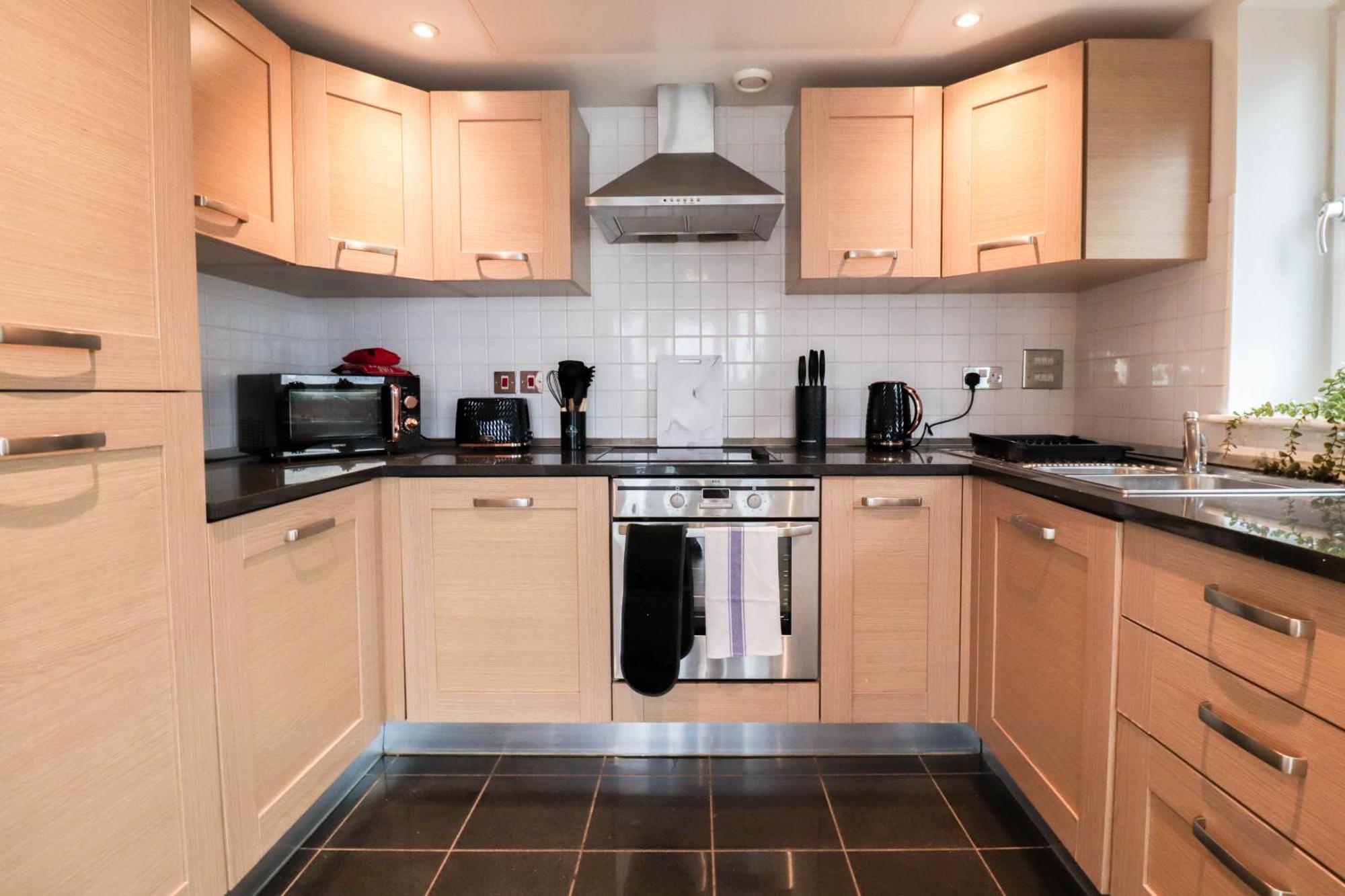 Serene 2-bedroom By The River Londen