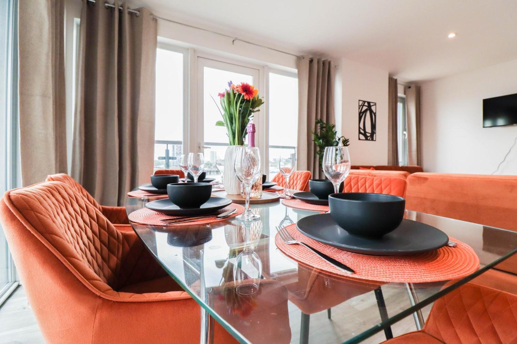 Serene 2-bedroom By The River * Londen
